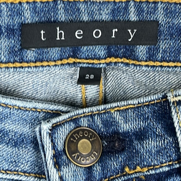 Theory women’s Billy A skinny jeans in medium wash. Size 28 - Picture 4 of 13